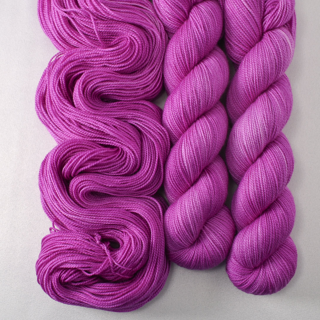 Foxglove - Miss Babs Yummy 2-Ply yarn