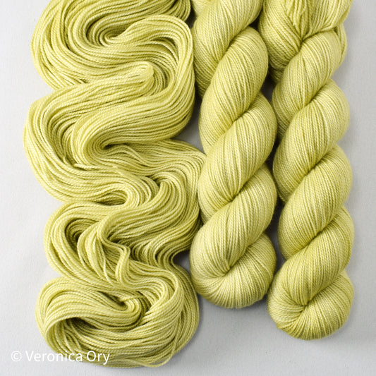 Frog Belly - Miss Babs Yummy 2-Ply yarn