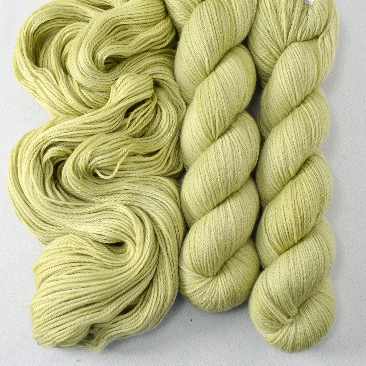 Frog Belly - Miss Babs Caroline merino-cashmere-nylon yarn