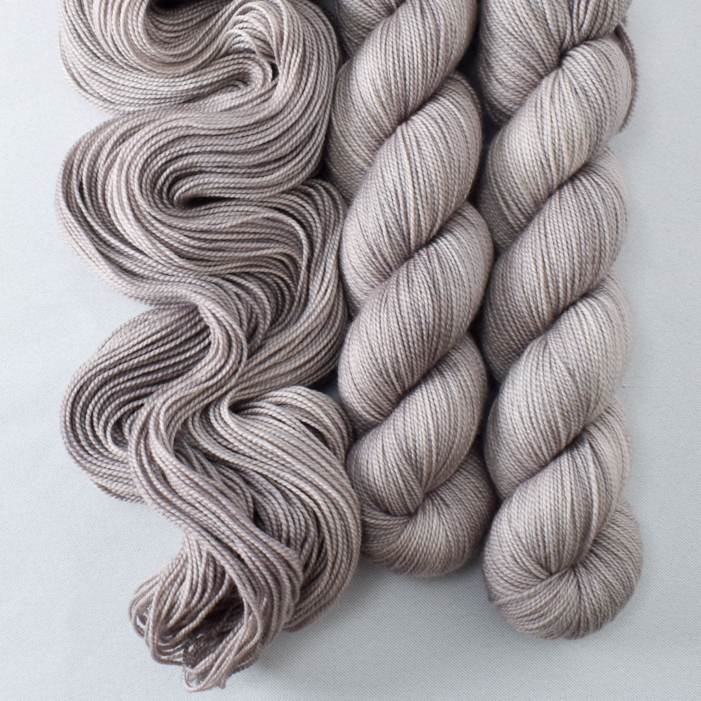 Giant Cockle - Miss Babs Yummy 2-Ply superwash Merino wool yarn