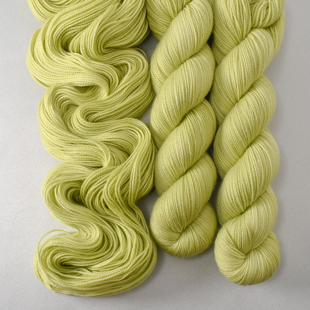 Goldfinch - Miss Babs Yummy 2-Ply yarn