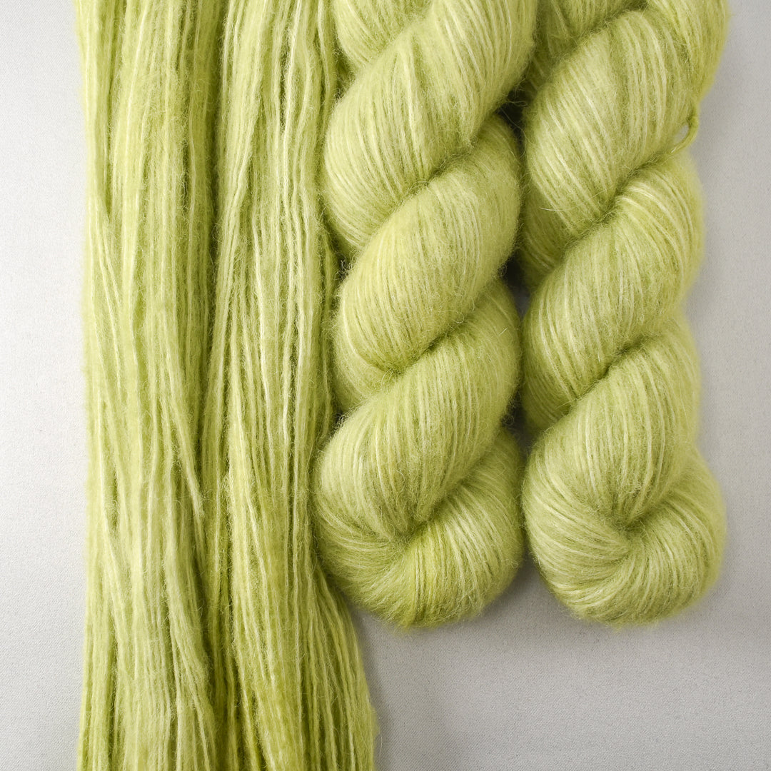 Goldfinch - Miss Babs Billow yarn