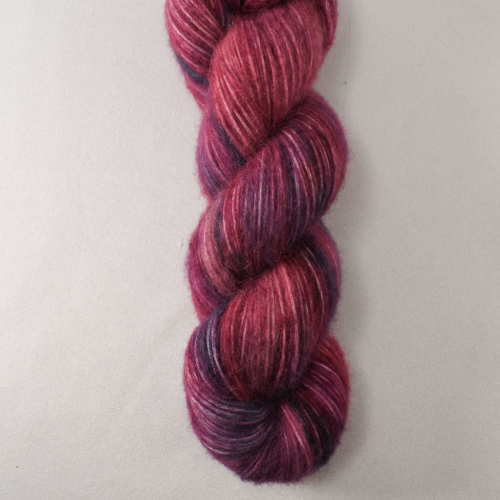 Harris - Miss Babs Billow yarn