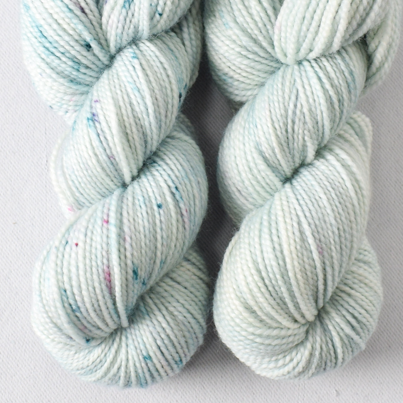 Ice Cave - Miss Babs Yummy 2-Ply Toes superwash Merino wool yarn