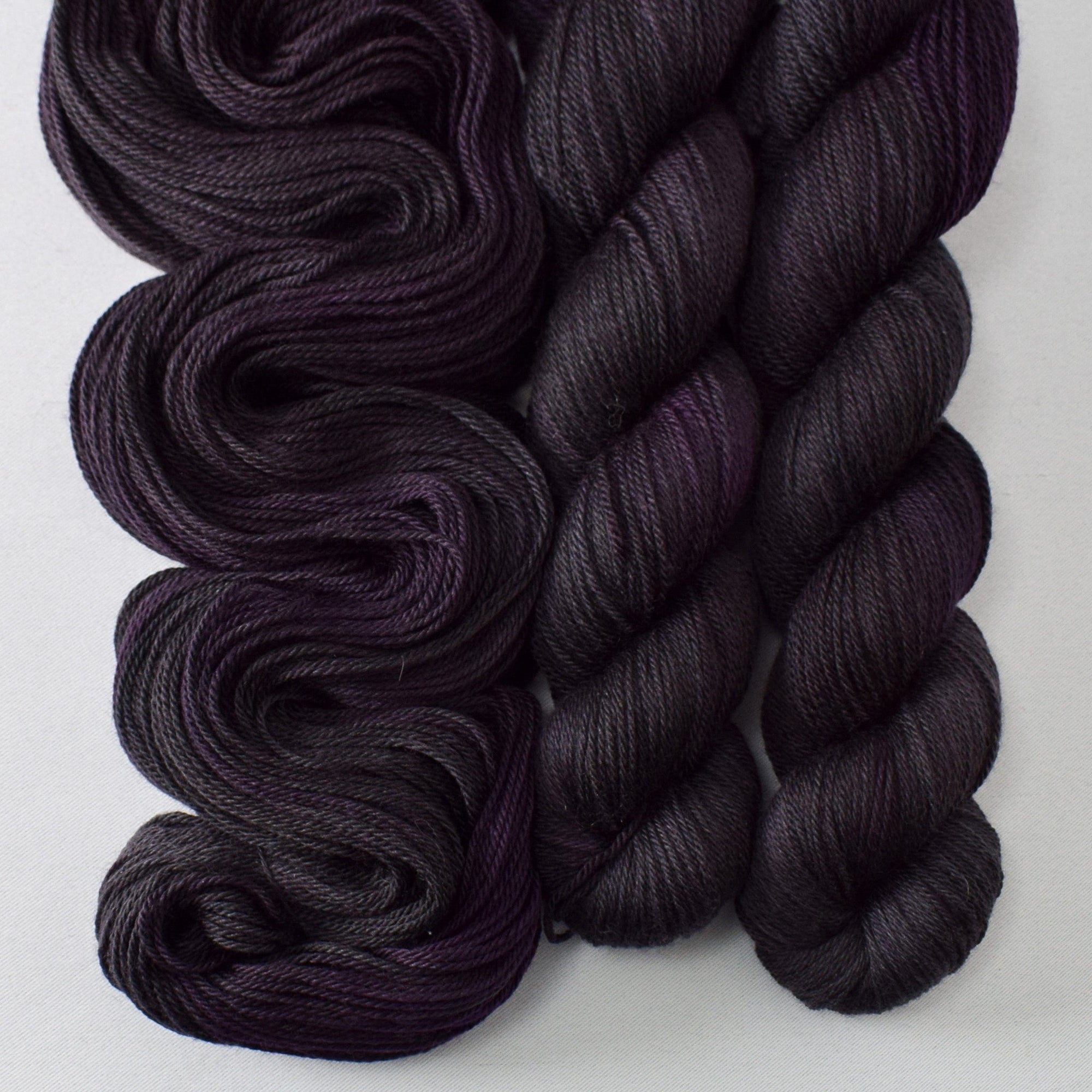 Impatient - Miss Babs Caroline yarn