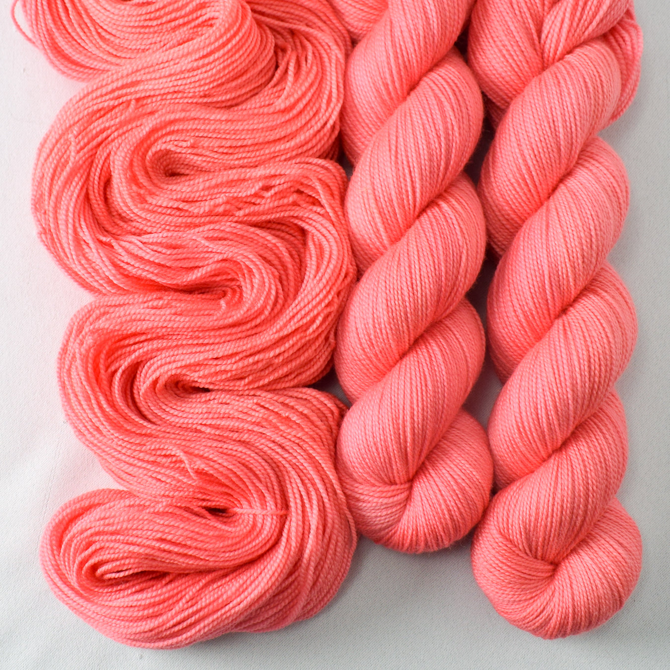 Interwoven - Miss Babs Yummy 2-Ply yarn