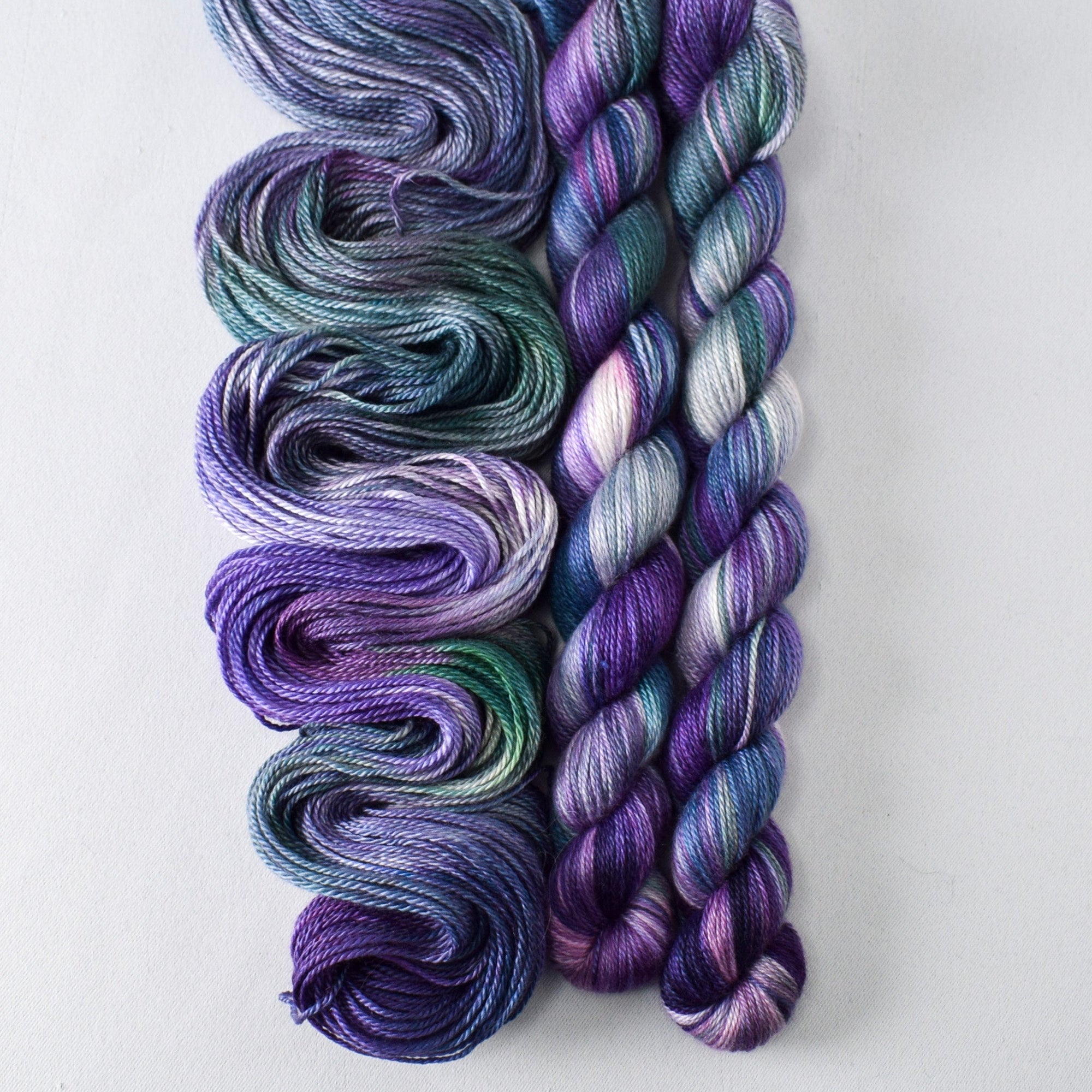 Iris Jubilee - Miss Babs Sojourn yarn