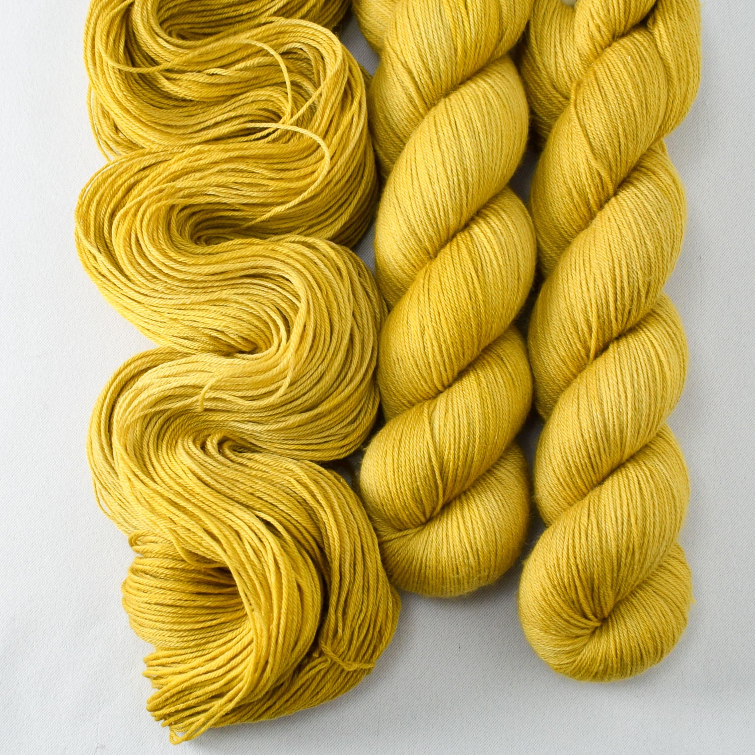 Isfahan - Miss Babs Tarte wool blend sock yarn