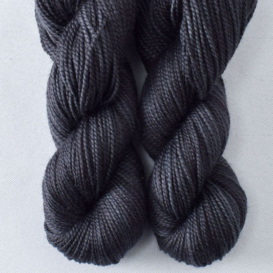 Justice - Miss Babs 2-Ply Toes yarn
