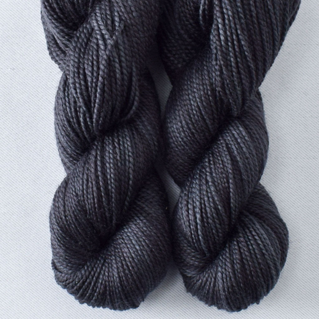 Justice - Miss Babs Yummy 2-Ply Toes superwash Merino wool yarn