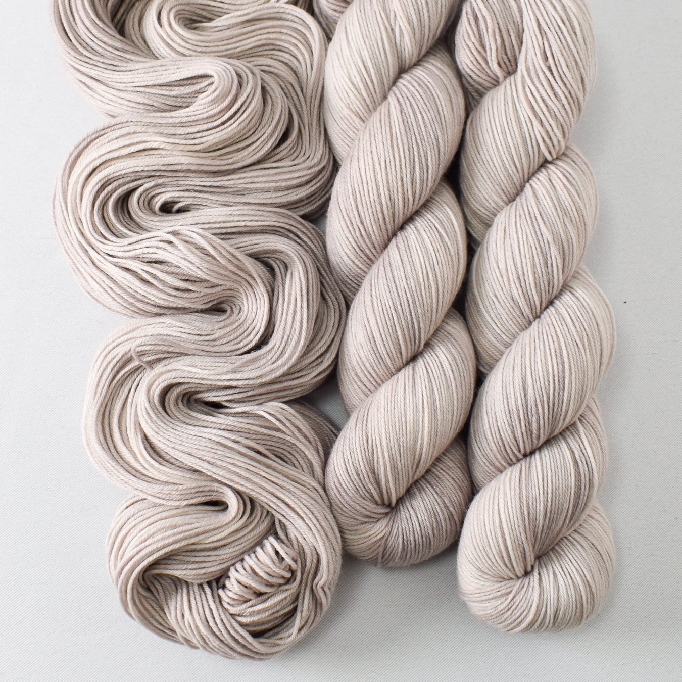 Lace Murex - Miss Babs Putnam yarn