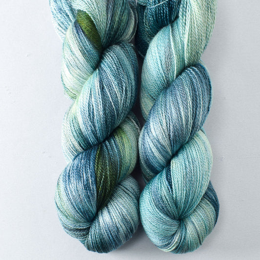Lakeside - Miss Babs Yearning yarn