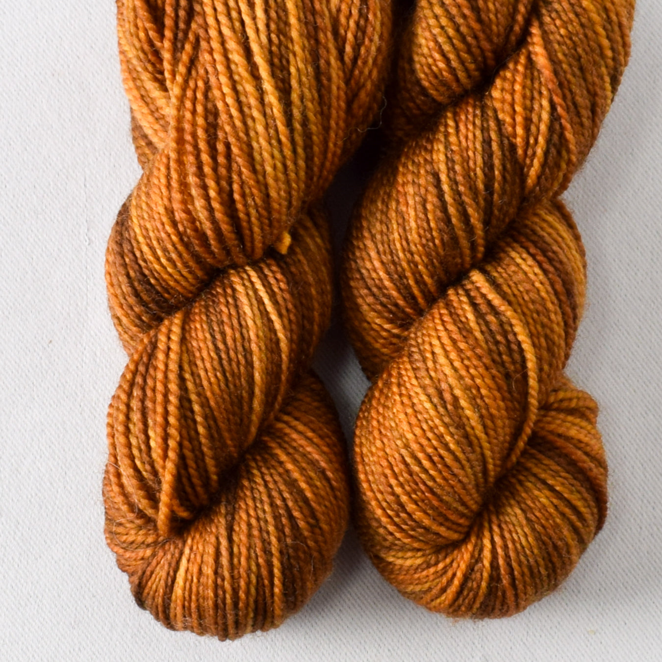 Lemming - Miss Babs Yummy 2-Ply Toes superwash Merino wool yarn