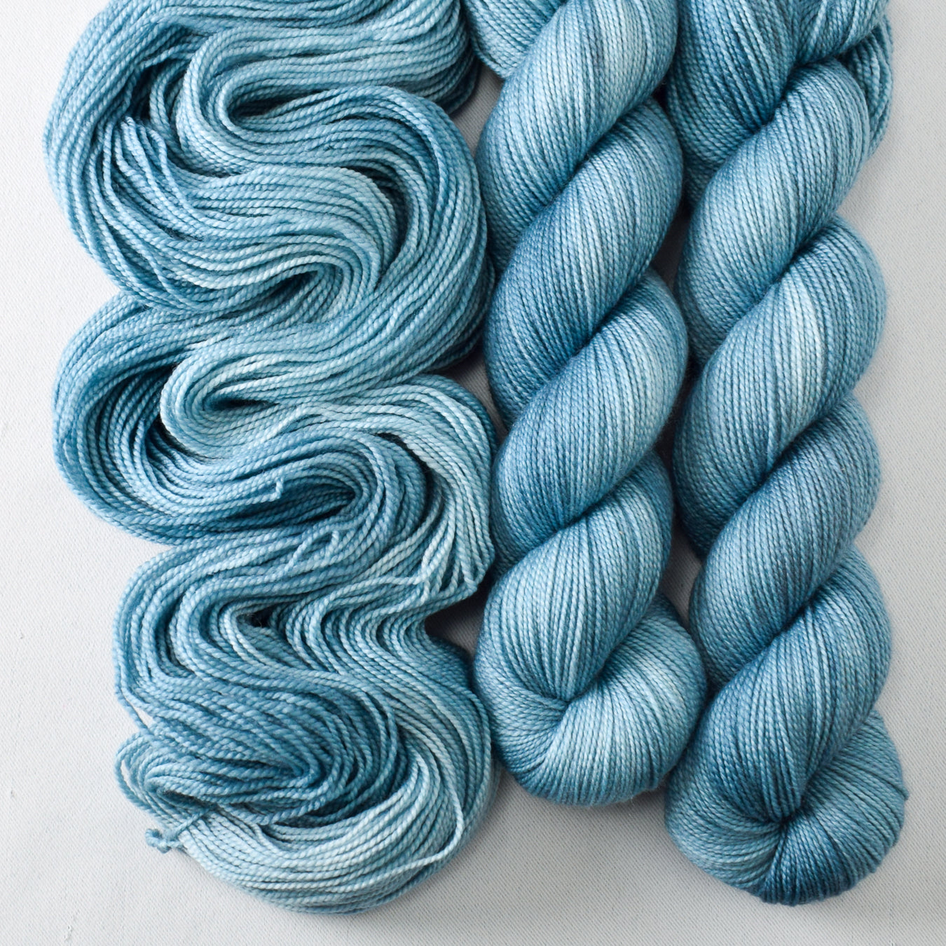 Like Glue - Miss Babs Yummy 2-Ply superwash Merino wool yarn