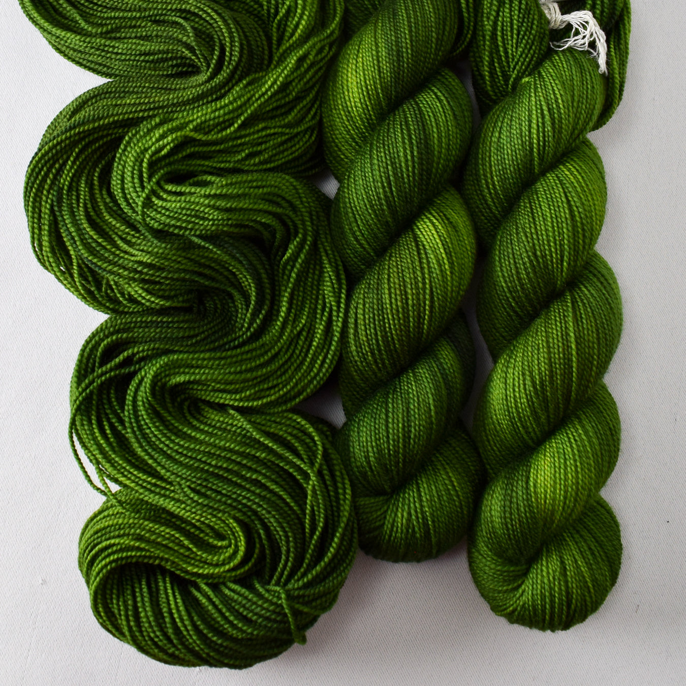 Long Green - Miss Babs Yummy 2-Ply yarn
