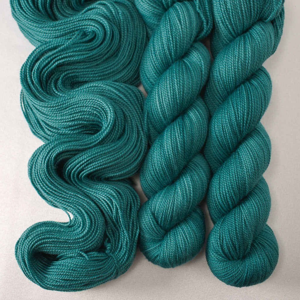 Mahi Mahi - Miss Babs Yummy 2-Ply yarn