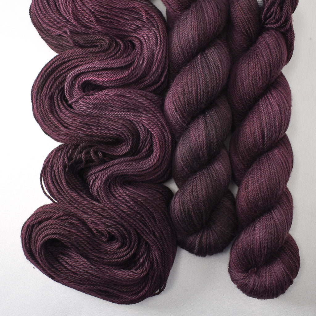 Marooned - Miss Babs Caroline yarn
