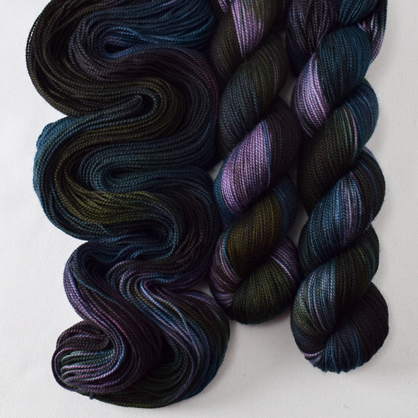 Mockingbirds and Diamond Rings - Miss Babs Yummy 2-Ply yarn