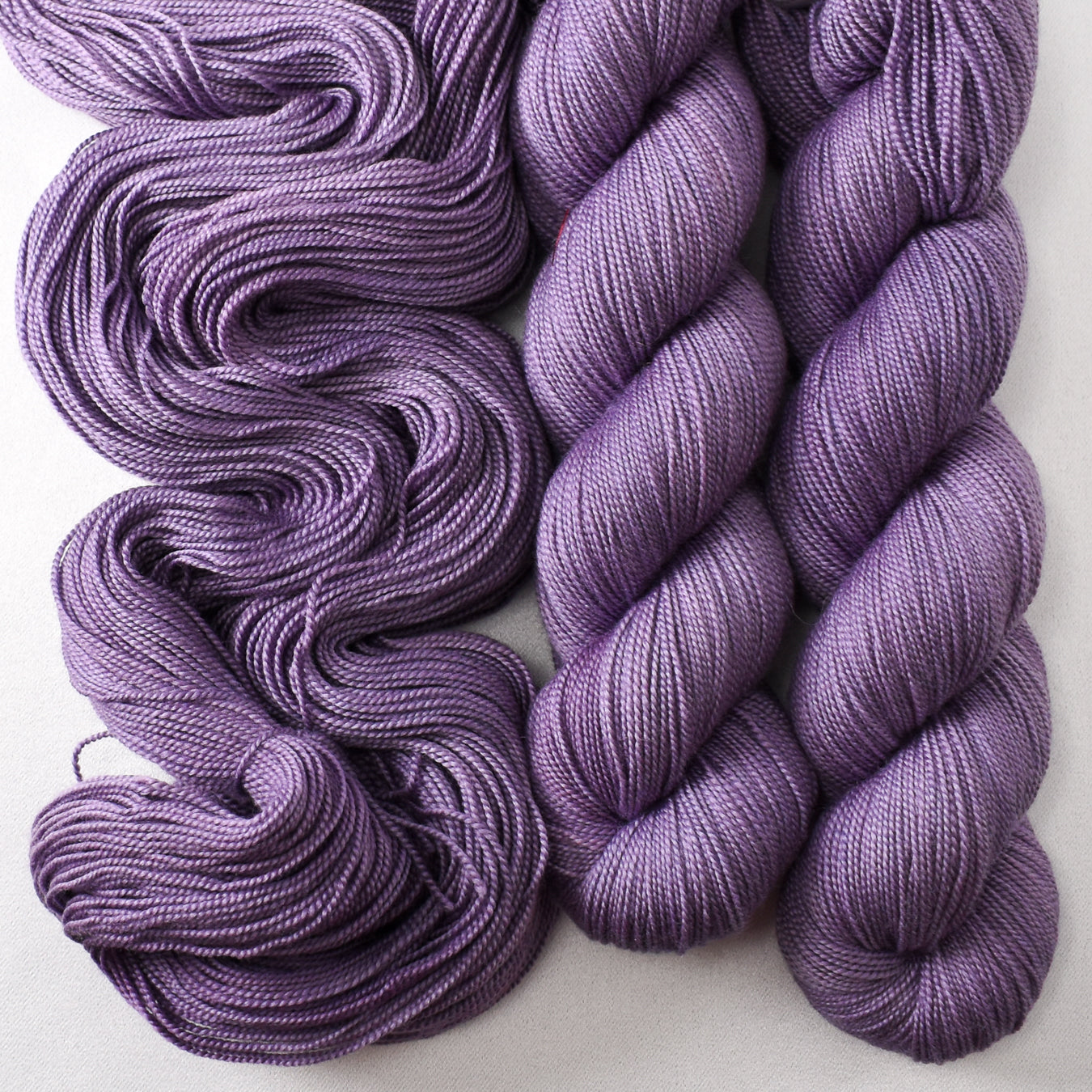 Moondrop Grapes - Miss Babs Avon yarn