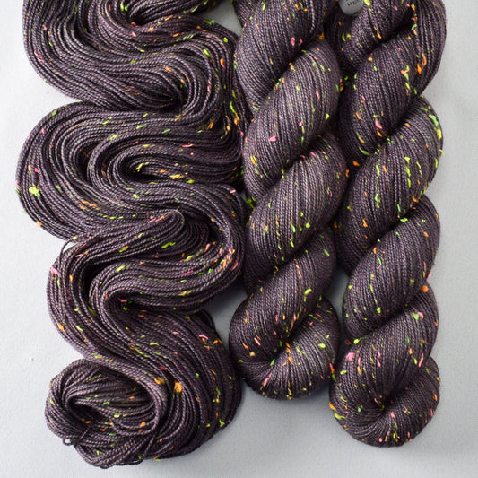Muskeg Gray - Miss Babs Neon Tweed yarn