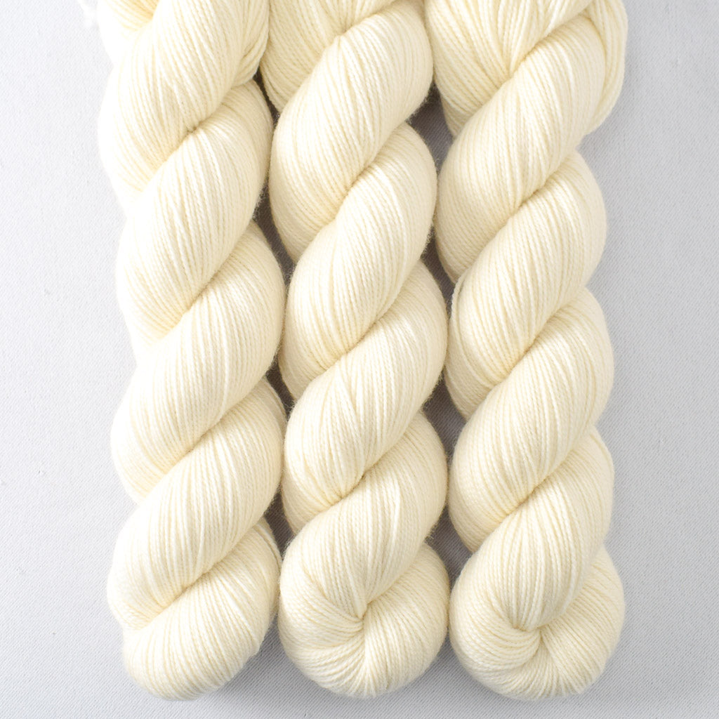 Naked - Miss Babs Yummy 2-Ply superwash Merino wool yarn