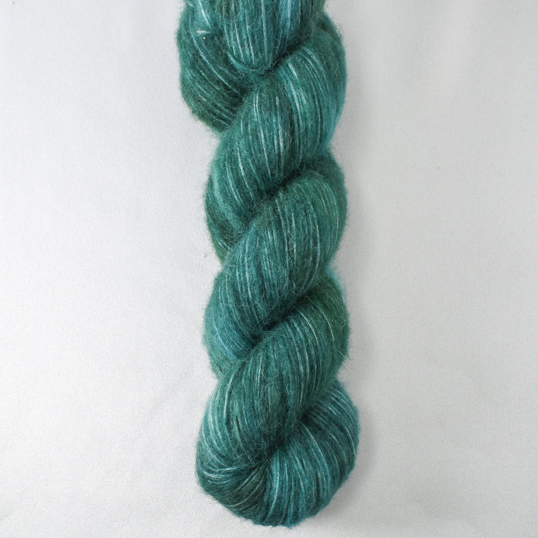 Oli - Miss Babs Billow yarn