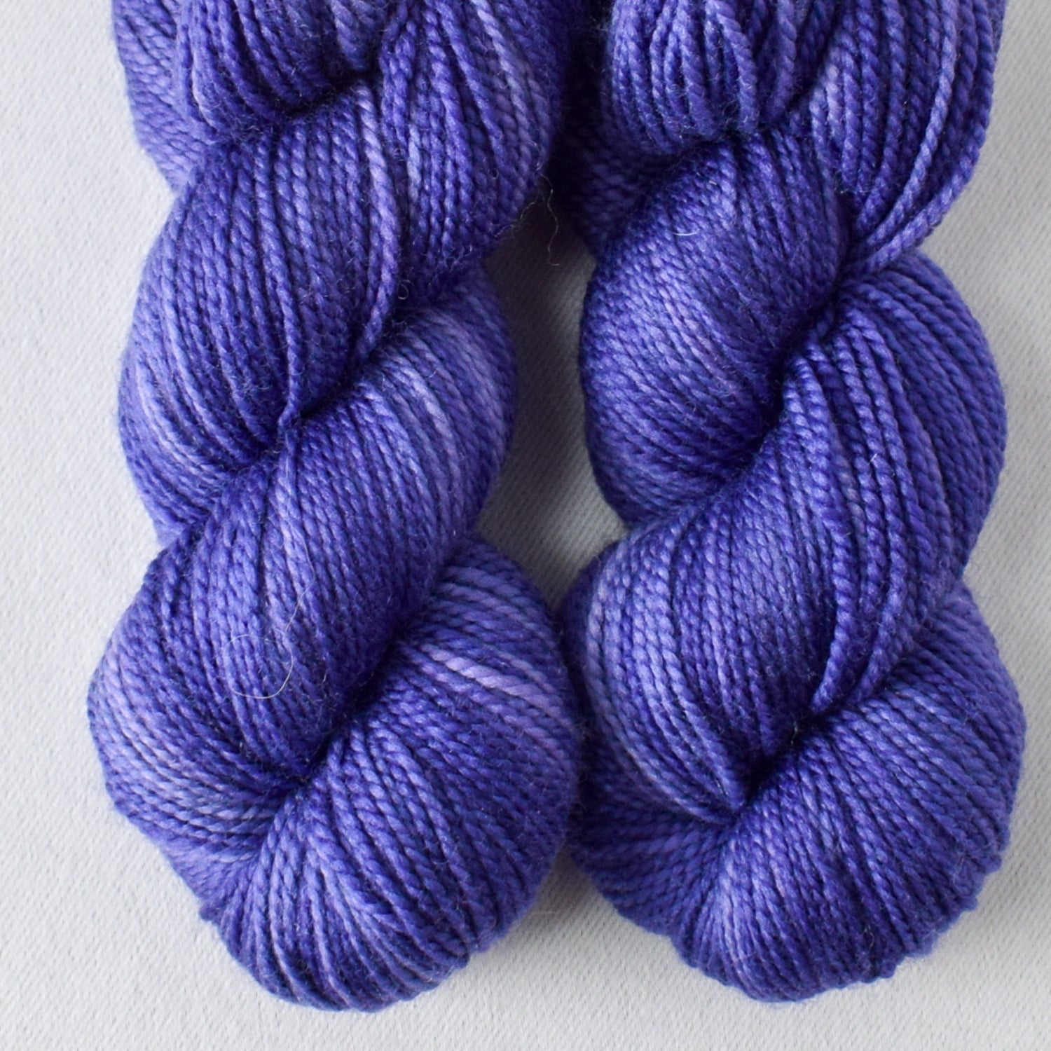 Opaline Violet - Miss Babs Yummy 2-Ply Toes superwash Merino wool yarn