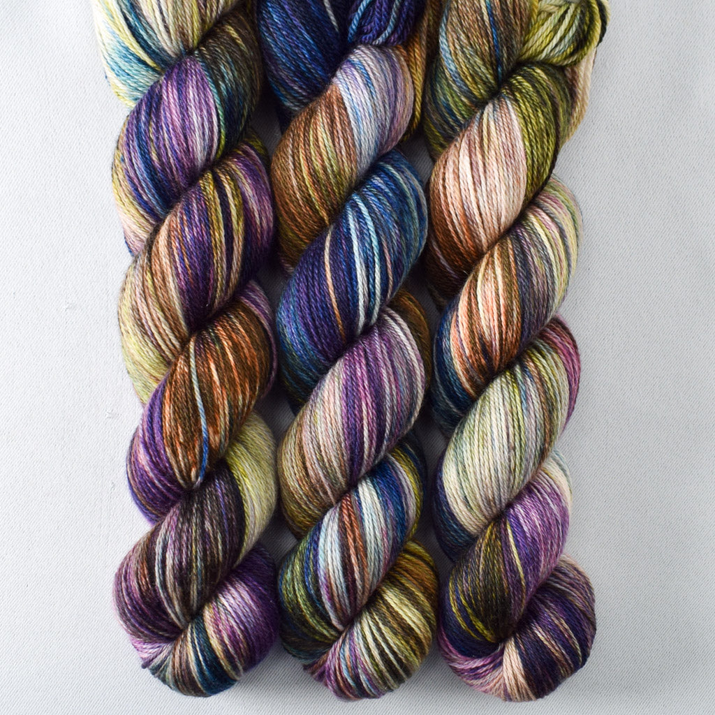 Outstanding - Miss Babs Caroline merino-cashmere-nylon yarn