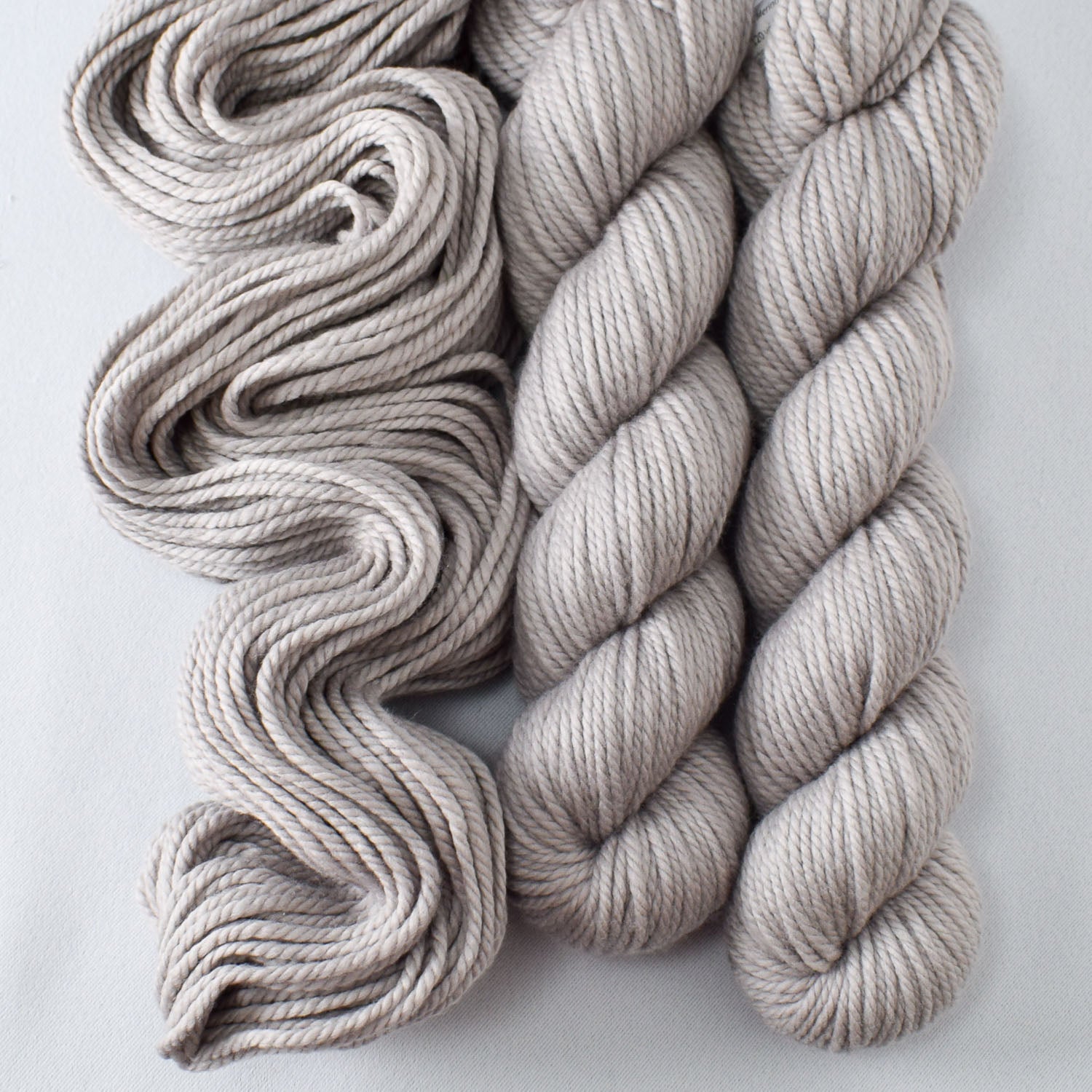 Oyster - Miss Babs K2 chunky merino wool yarn