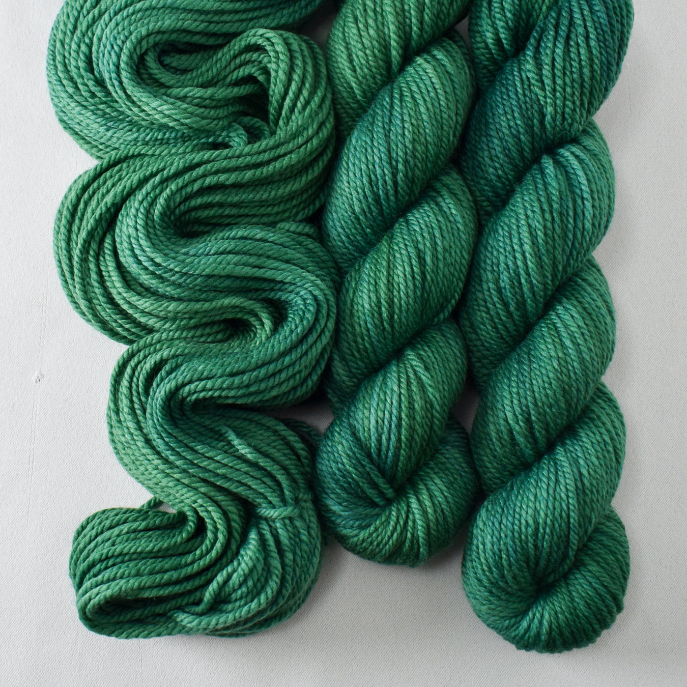 Oz - Miss Babs K2 yarn