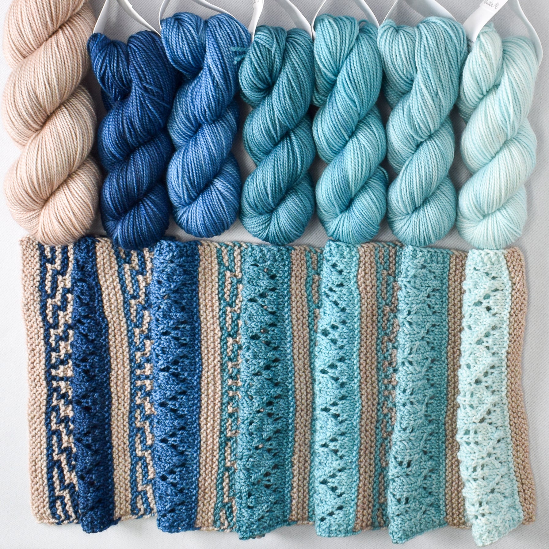 Park Güell with Fruit - Shawl Set