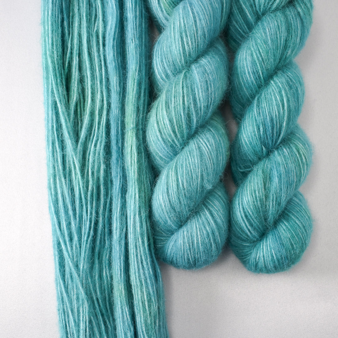 Ripple in Time - Miss Babs Billow yarn