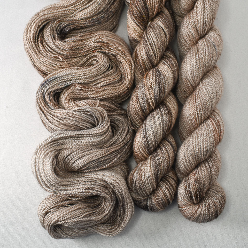 Rock Sparrow - Miss Babs Yet yarn