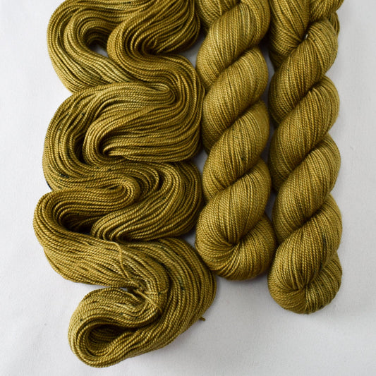 Rushes - Miss Babs Yummy 2-Ply yarn
