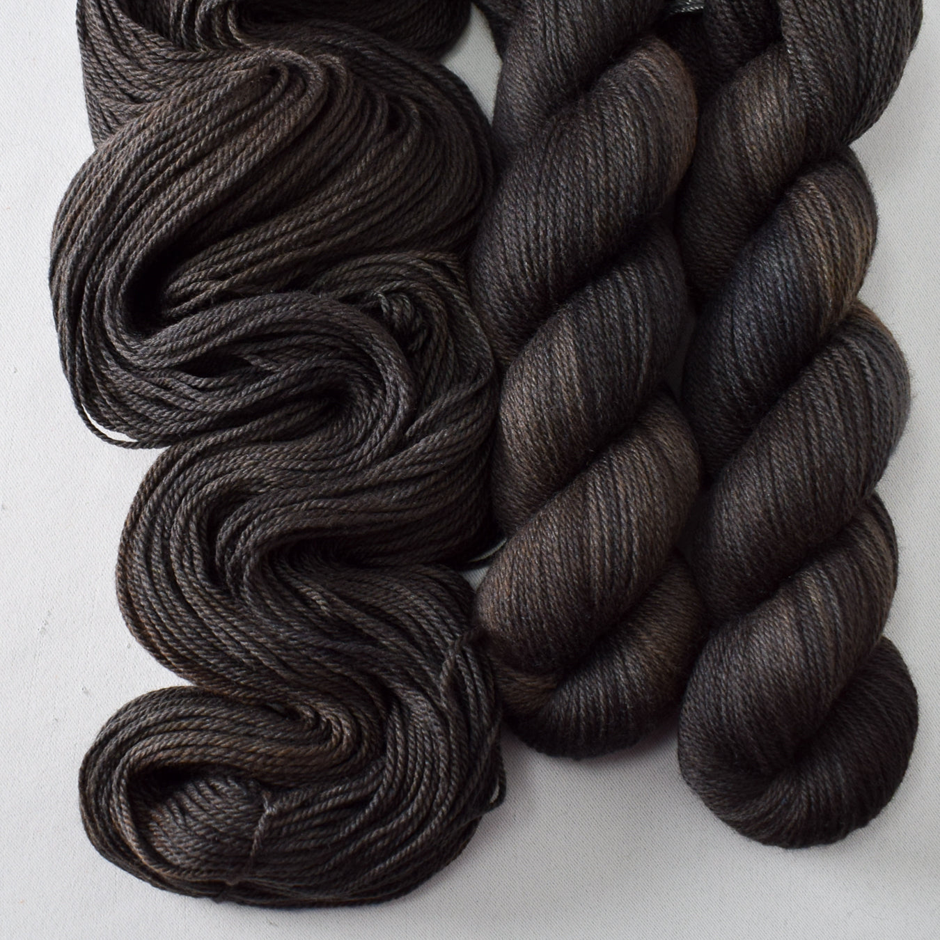 Sable - Miss Babs Killington 350 yarn