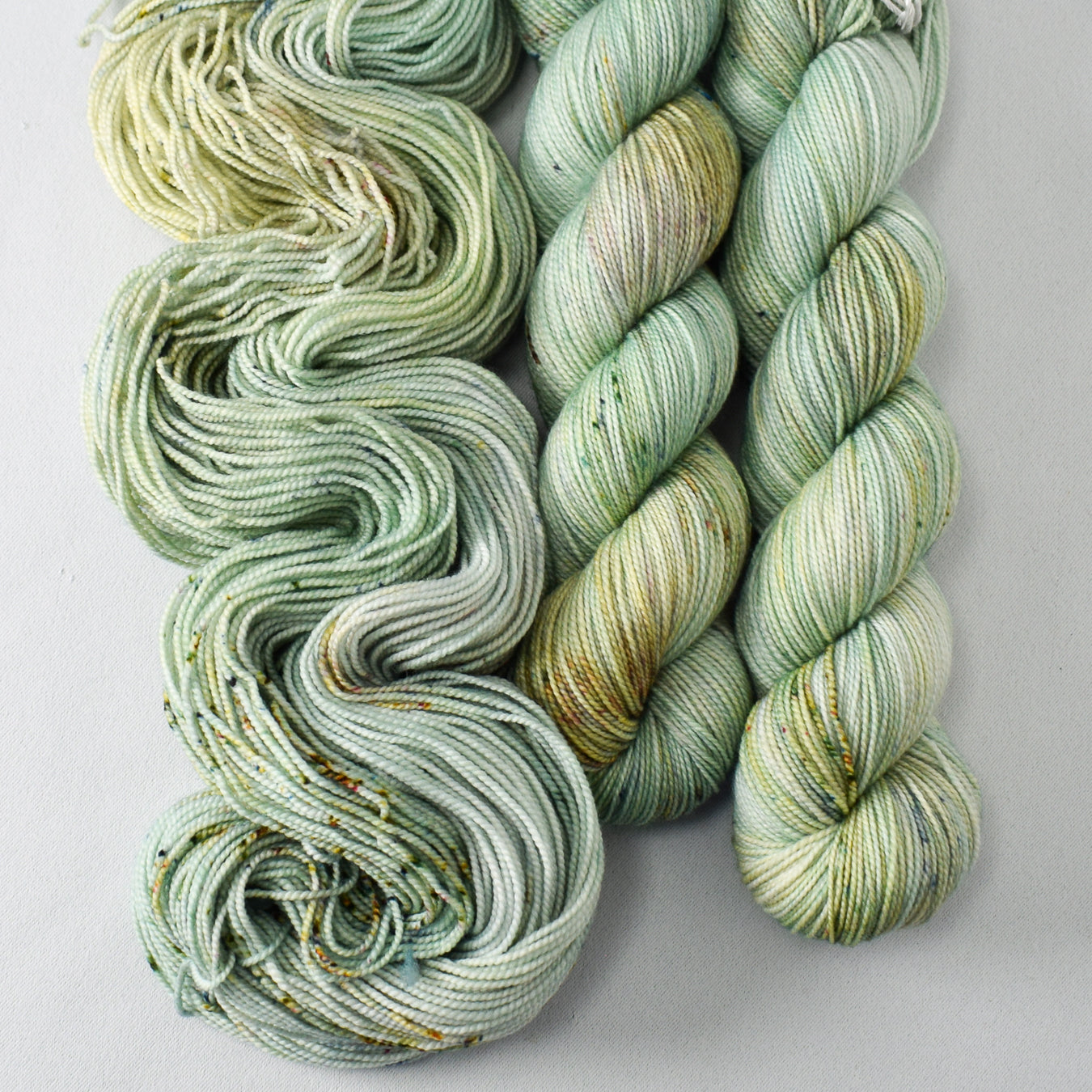 Side by Side - Miss Babs Yummy 2-Ply yarn