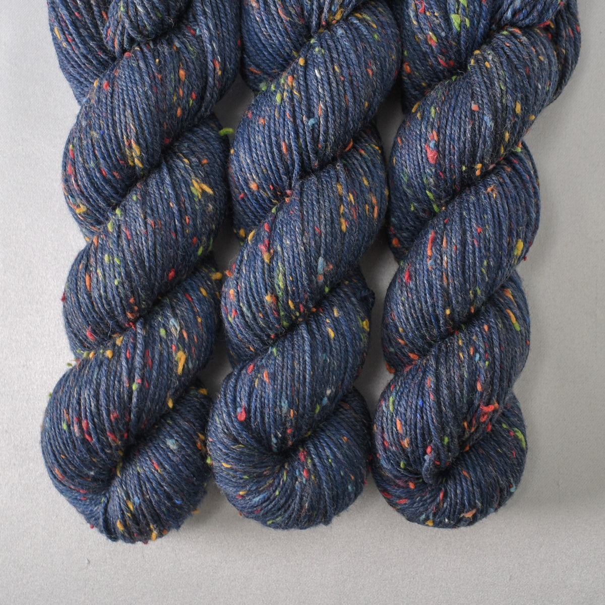 Simple Design - Cupcake - Wild Iris