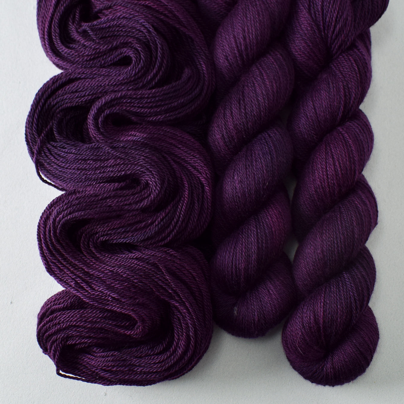 Smashed Grapes - Miss Babs Caroline yarn