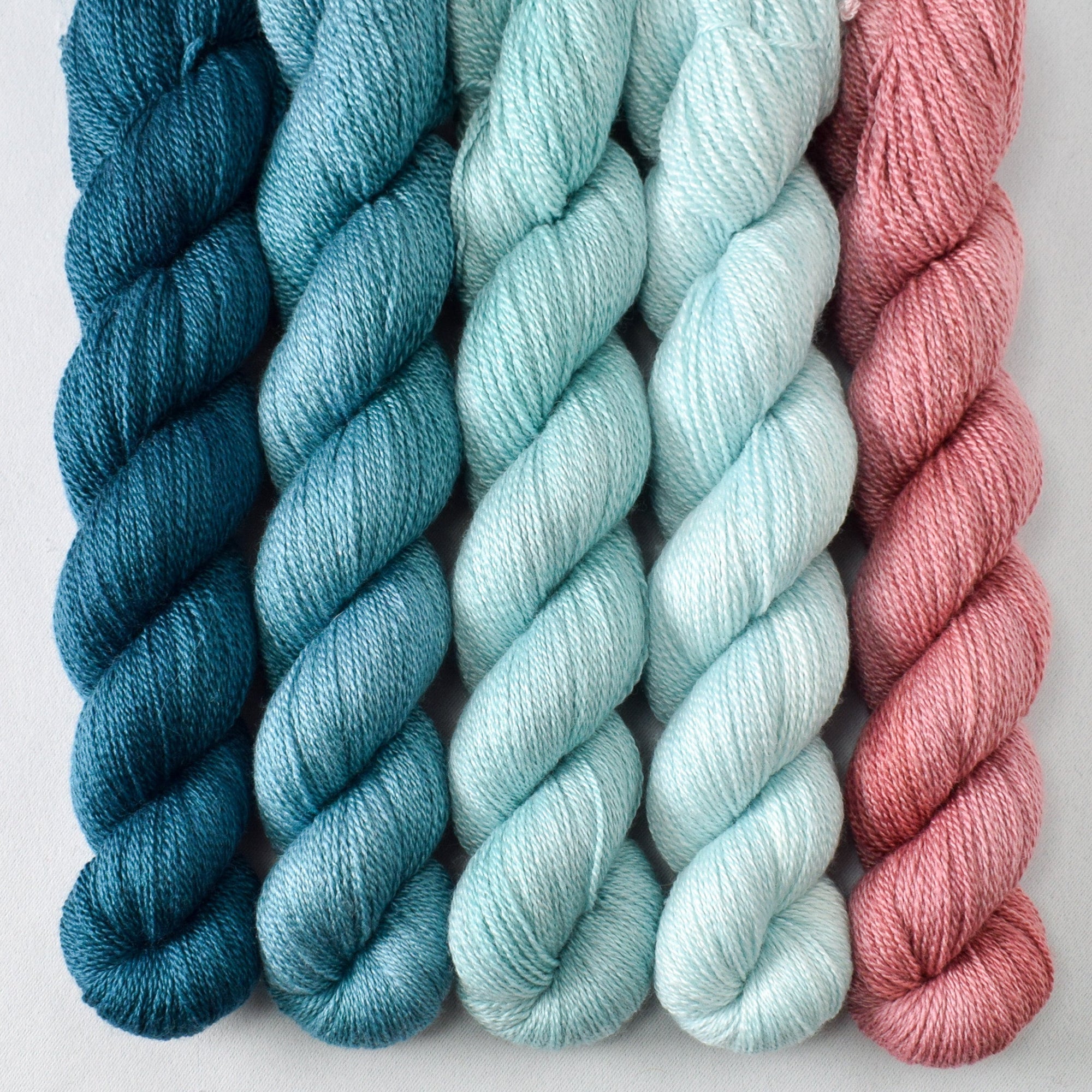 Special Edition 4 - Miss Babs Almue Shawl Set