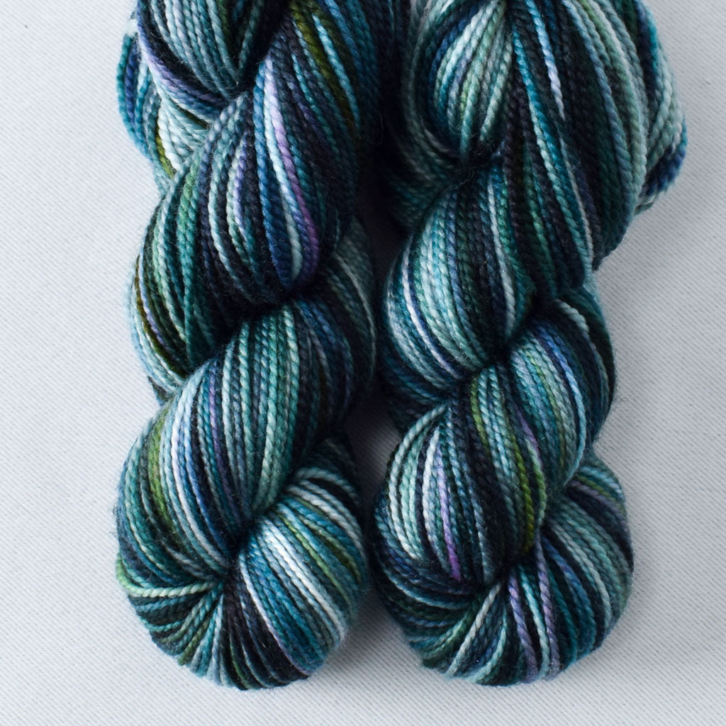 Splashy - Miss Babs Yummy 2-Ply Toes superwash Merino wool yarn