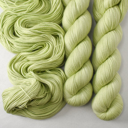 Spring Green - Miss Babs Avon yarn