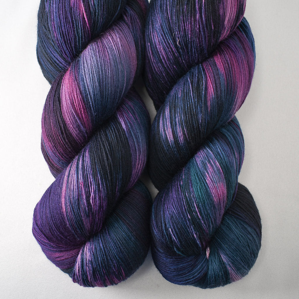 Star Tracks - Miss Babs Katahdin yarn
