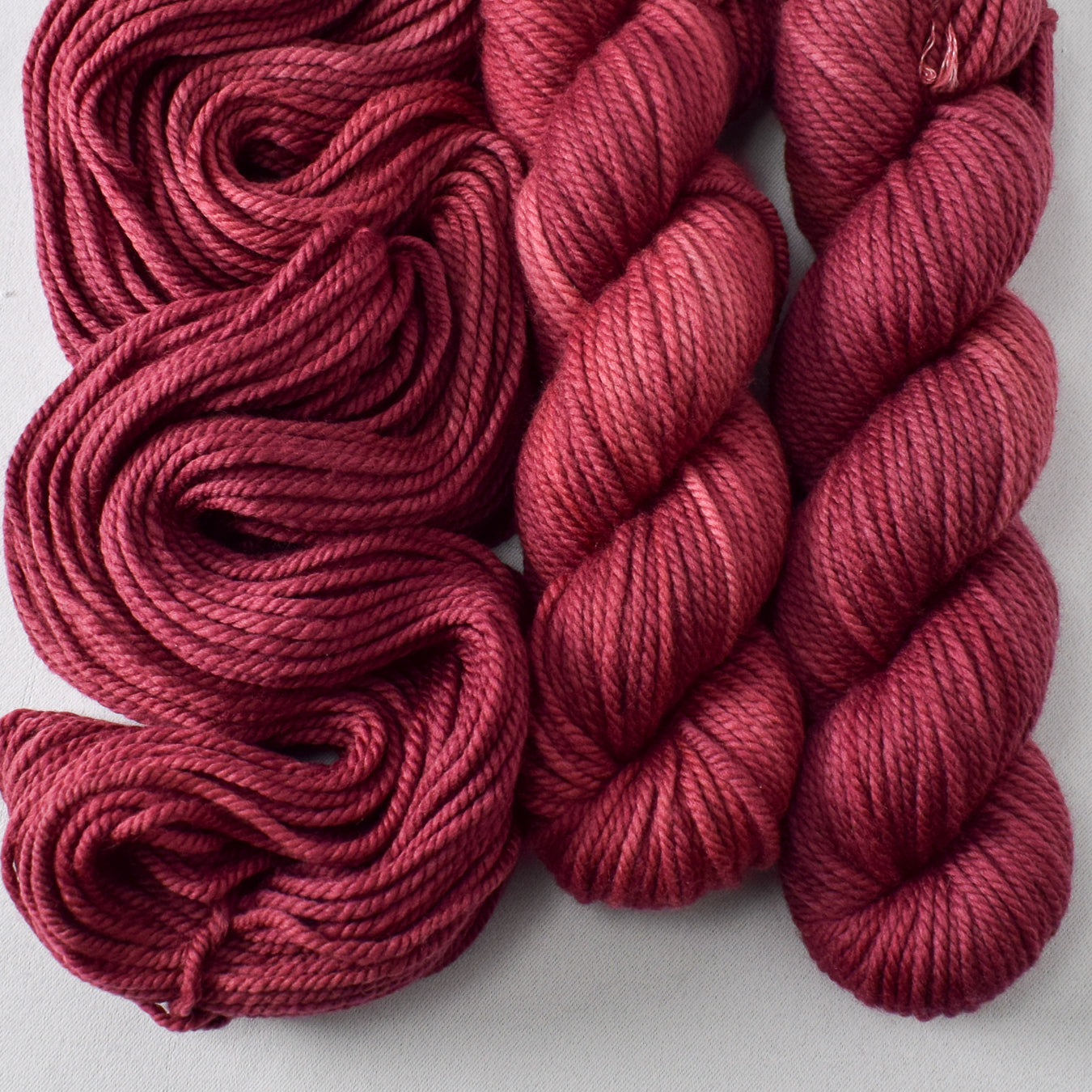 Subtle Rose - Miss Babs K2 yarn