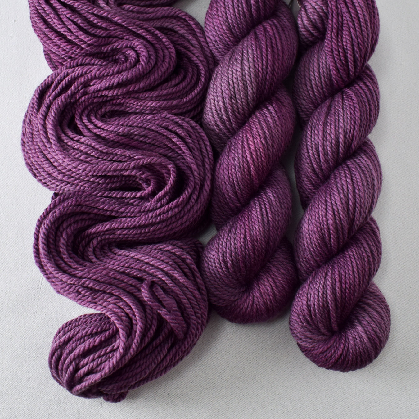 Tulipa - Miss Babs K2 yarn