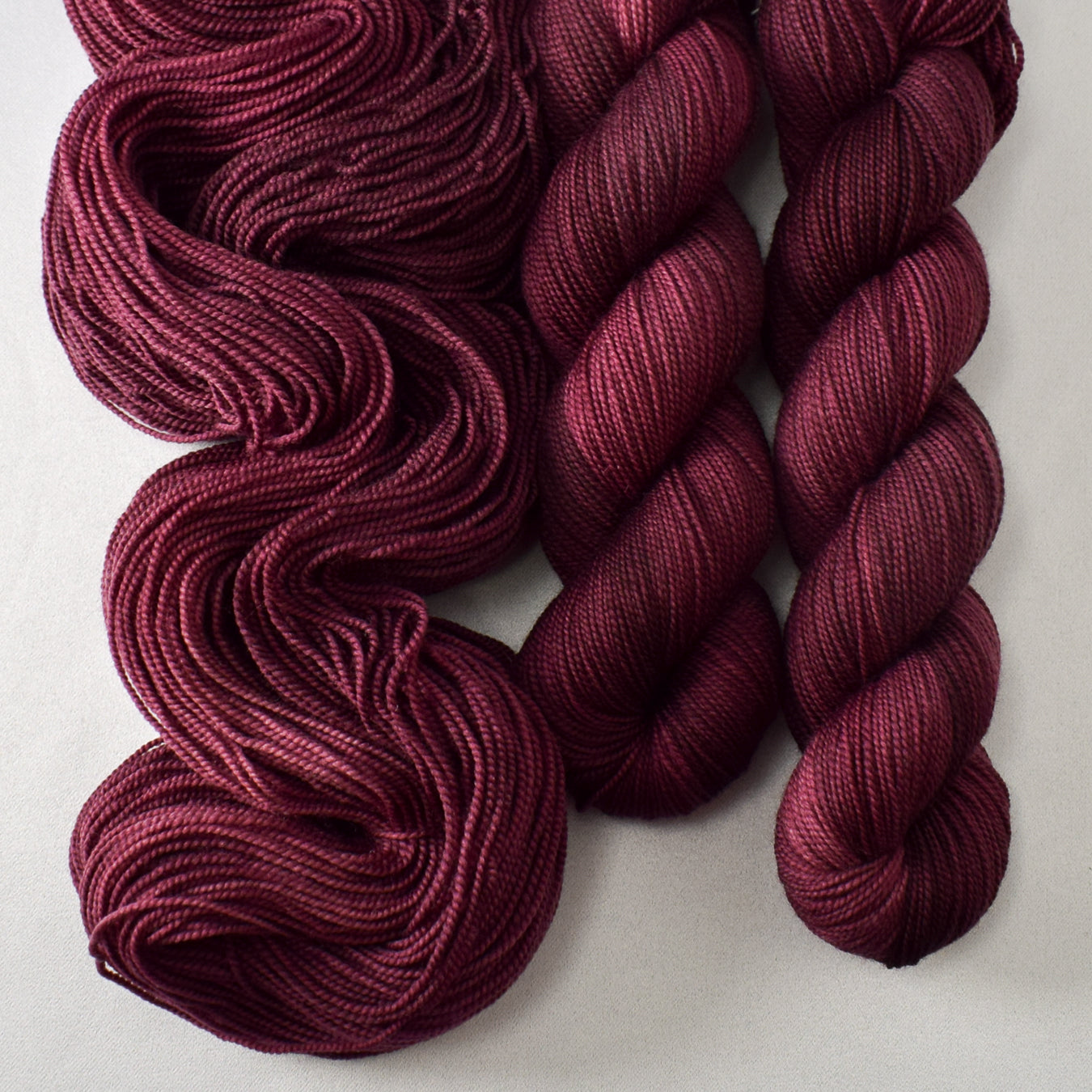 Twinberry - Miss Babs Yummy 2-Ply yarn