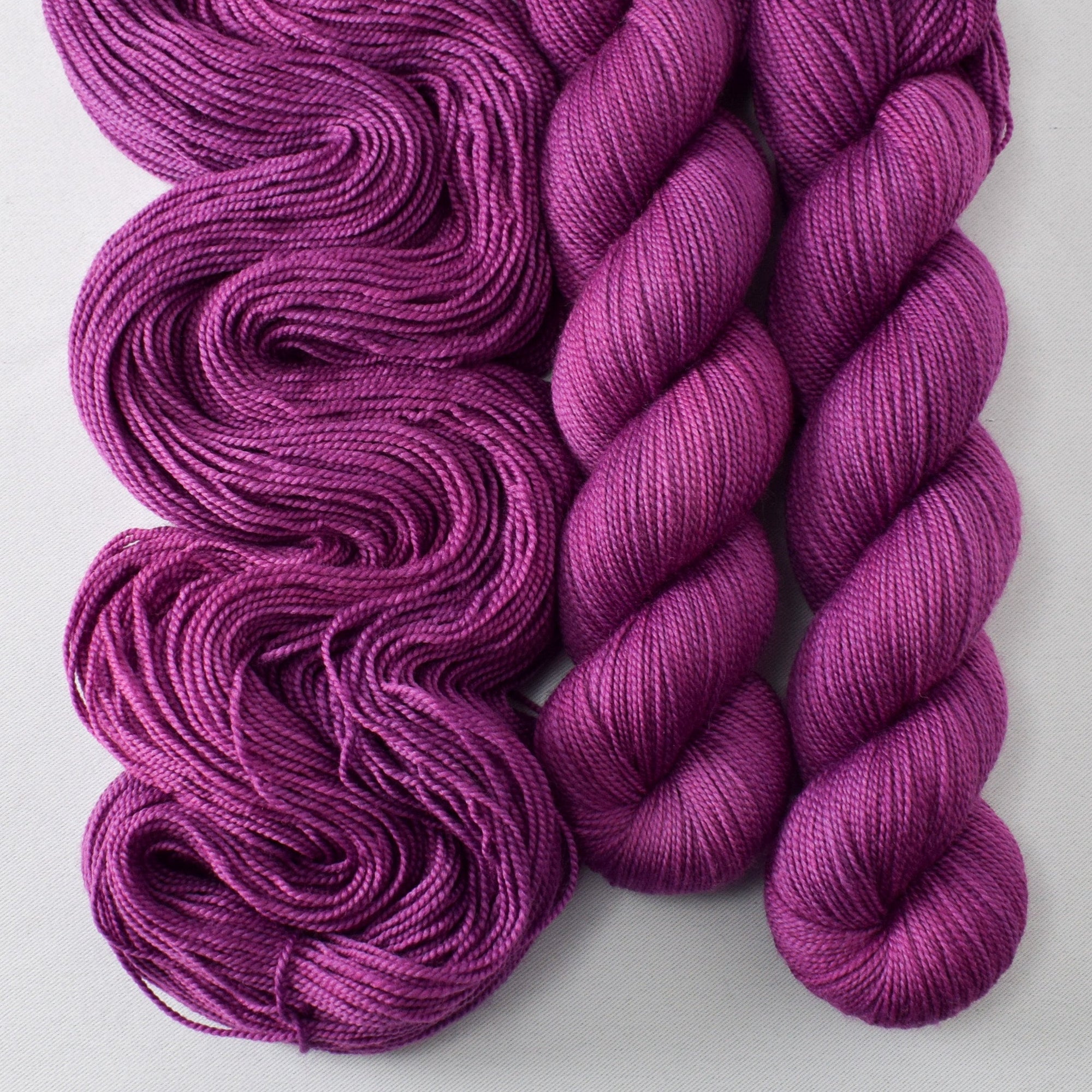 Violet Royale - Miss Babs Yummy 2-Ply yarn