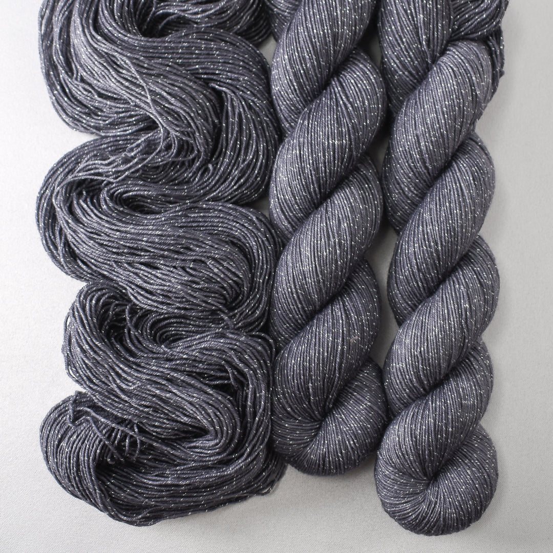 Waterloo - Miss Babs Estrellita yarn