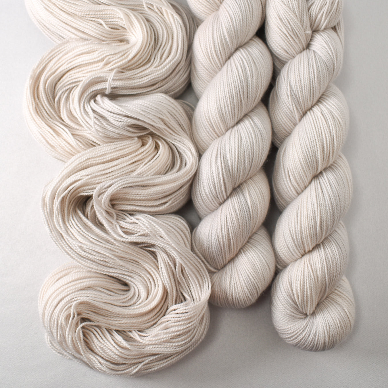 White Peppercorn - Miss Babs Avon yarn