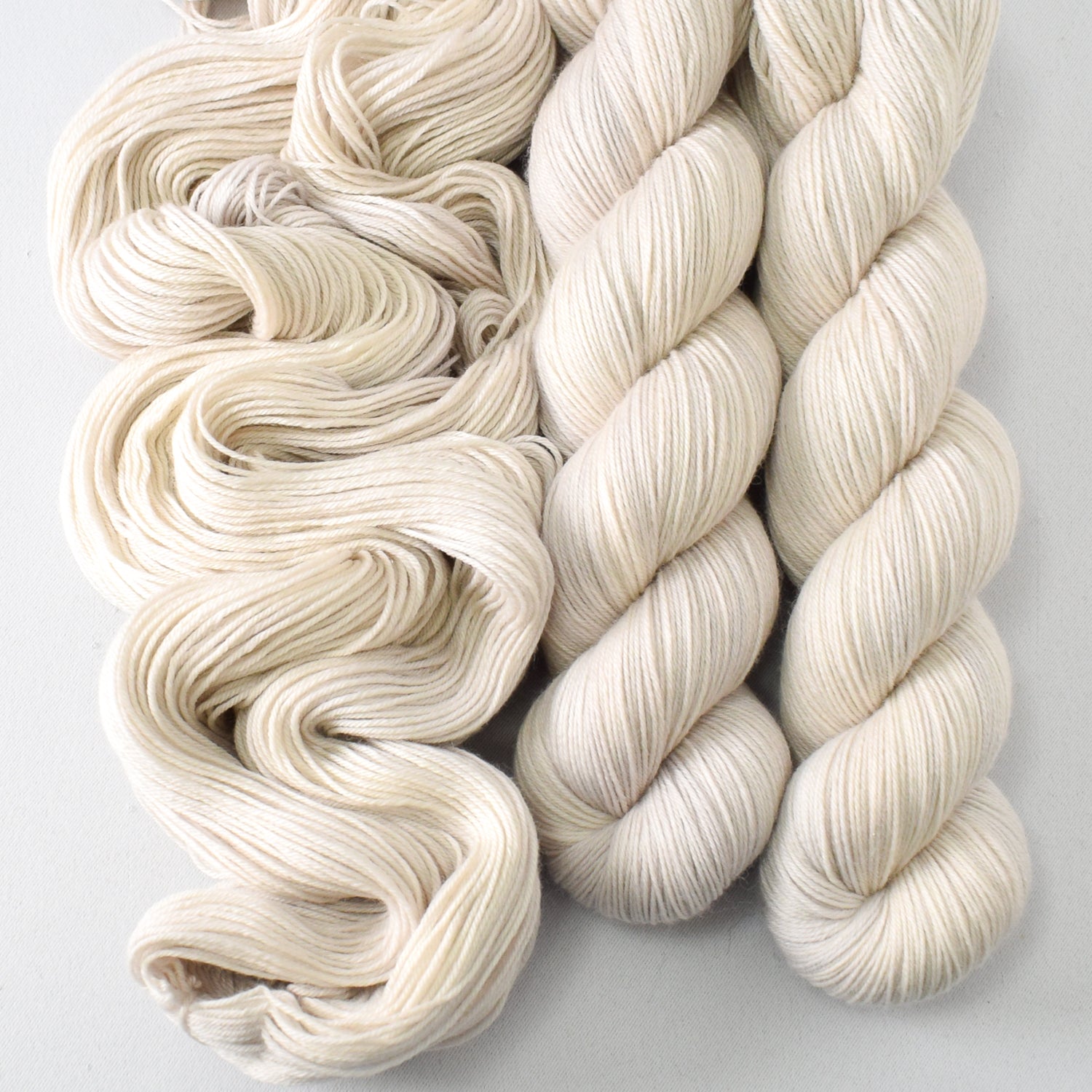 White Peppercorn - Miss Babs Tarte wool blend sock yarn