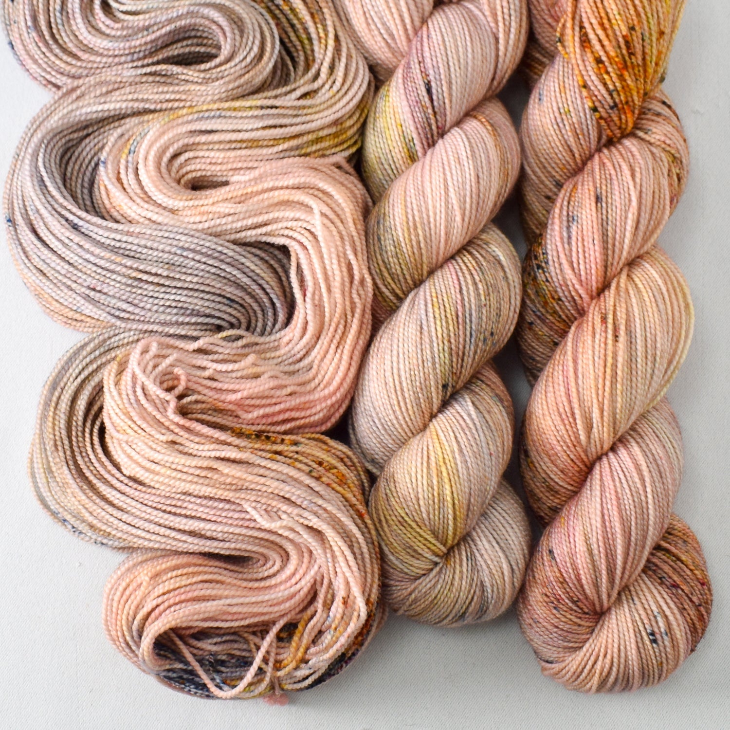 Wilburn Ridge - Miss Babs Yummy 2-Ply superwash Merino wool yarn